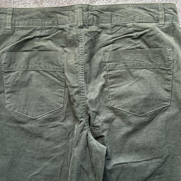 Weatherproof Vintage Ladies' Wide Leg Corduroy Pants, Olive 8,NWT - Picture 5 of 9